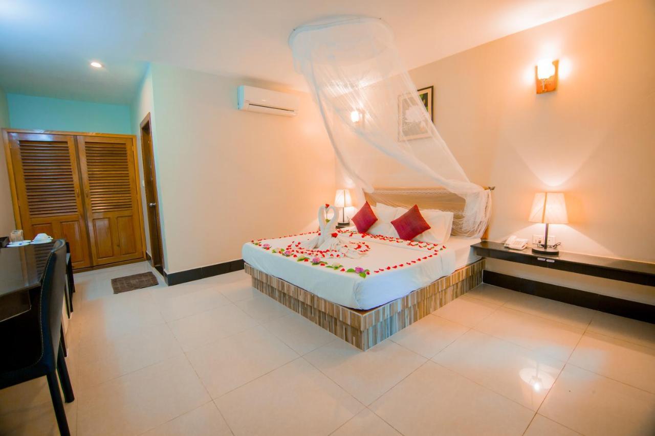 Twin Palms Resort Sihanoukville Kültér fotó