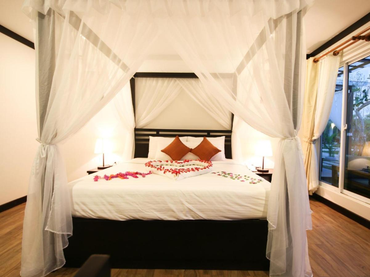 Twin Palms Resort Sihanoukville Kültér fotó