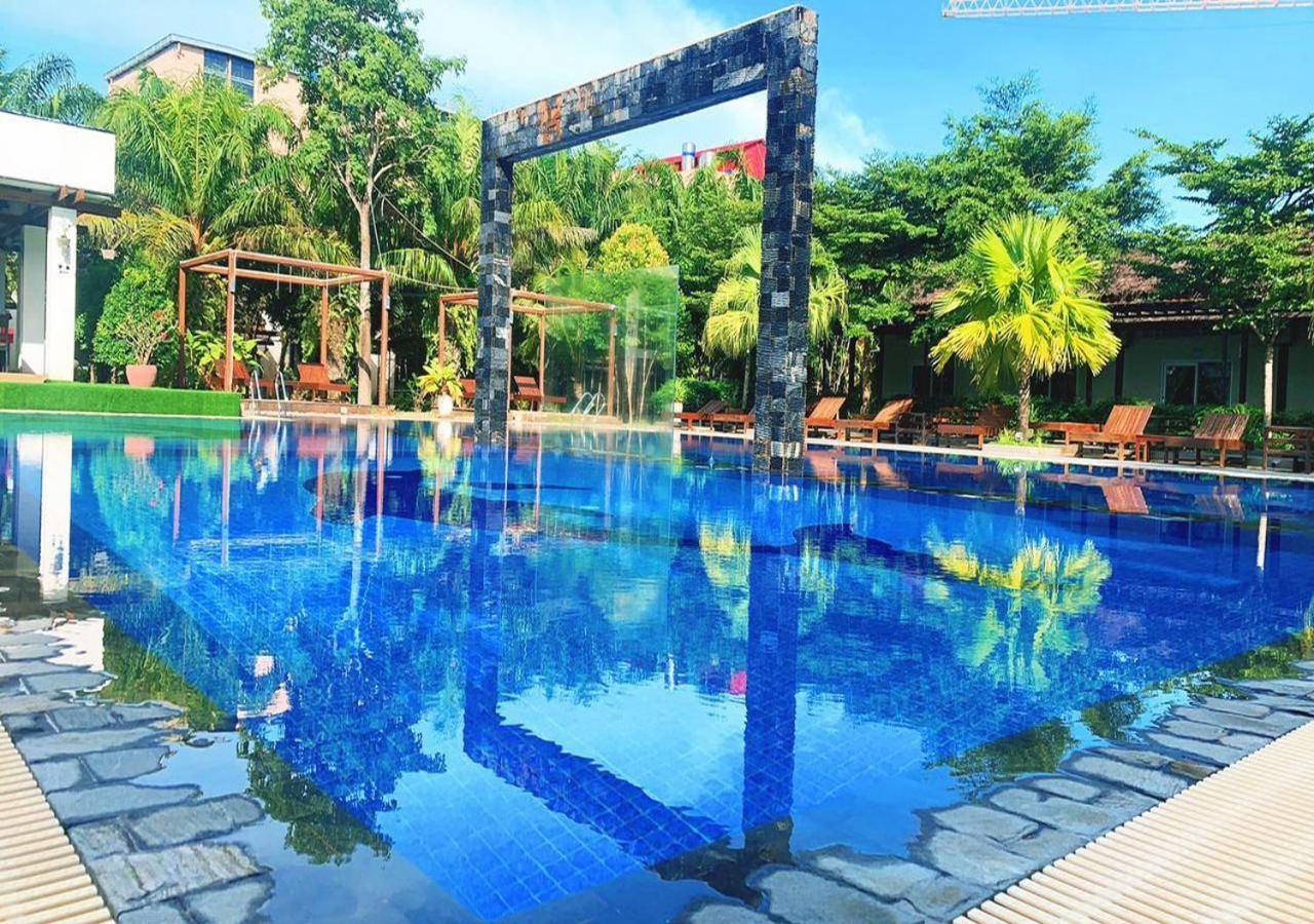 Twin Palms Resort Sihanoukville Kültér fotó