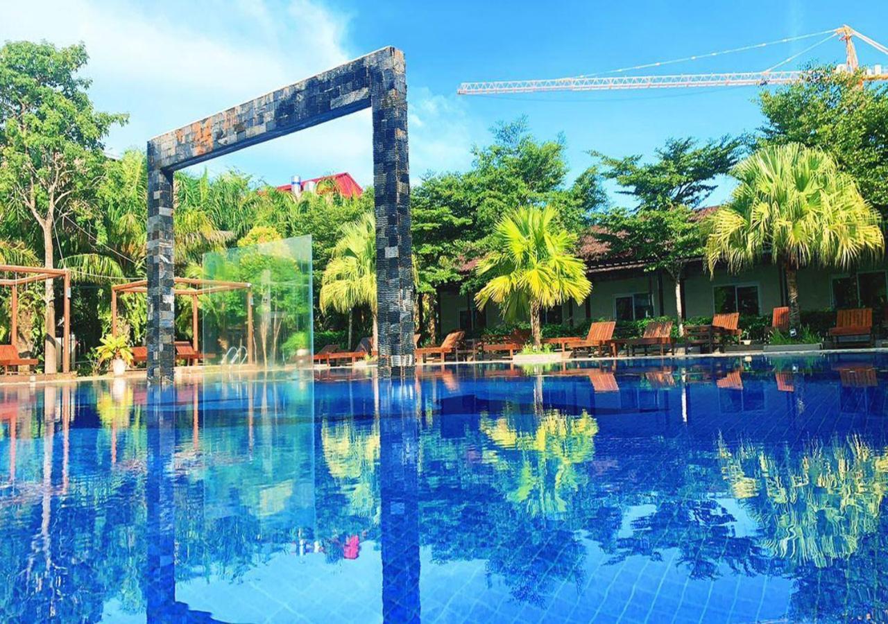Twin Palms Resort Sihanoukville Kültér fotó