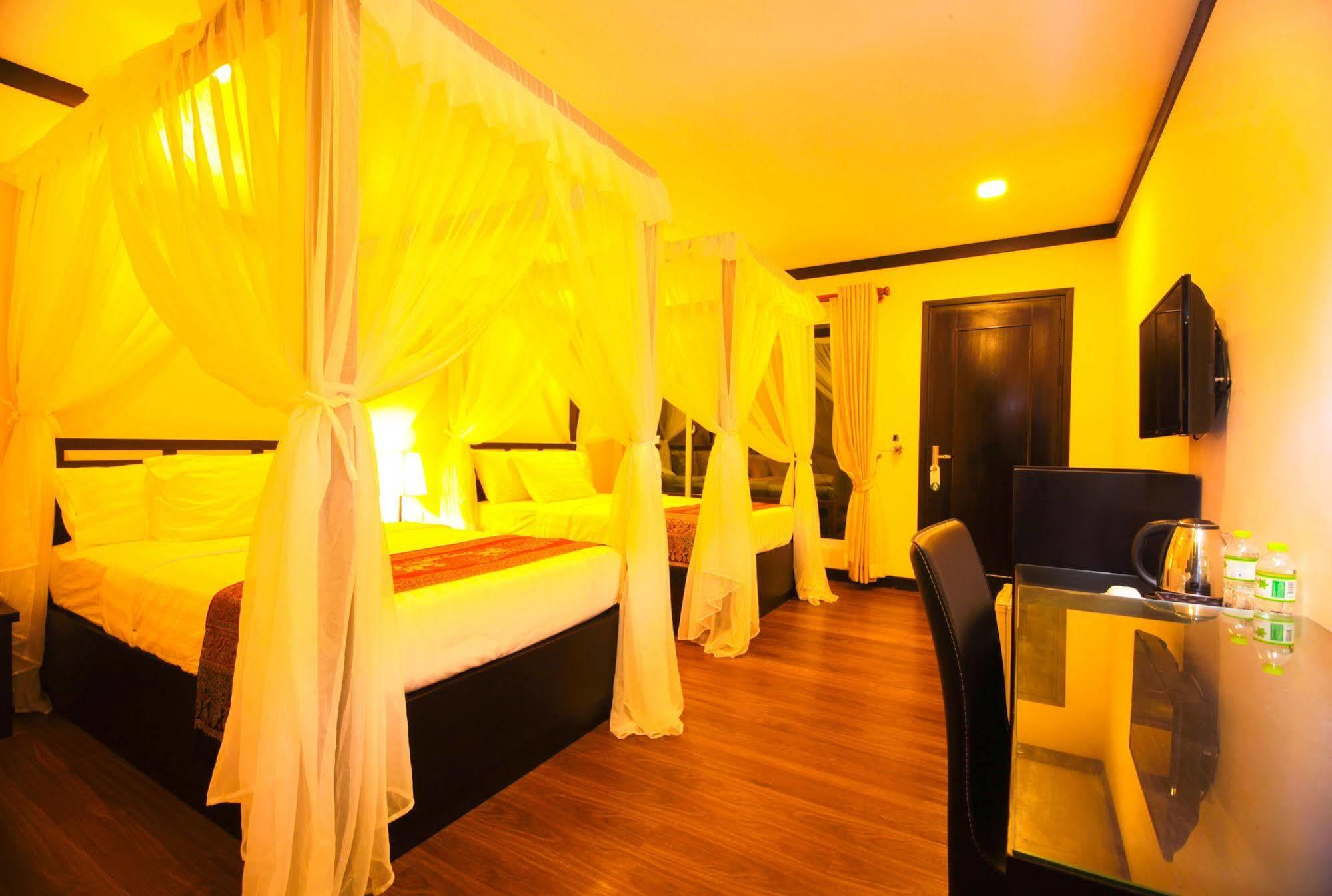 Twin Palms Resort Sihanoukville Kültér fotó
