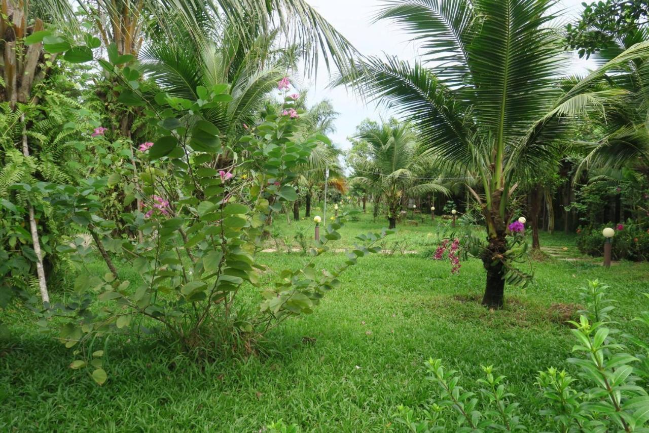 Twin Palms Resort Sihanoukville Kültér fotó
